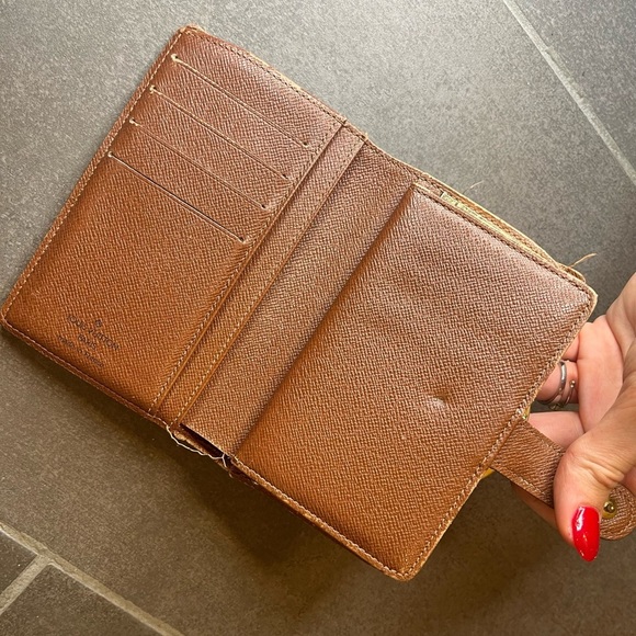 Louis Vuitton Monogram French Pocketbook Wallet - Picture 5 of 10